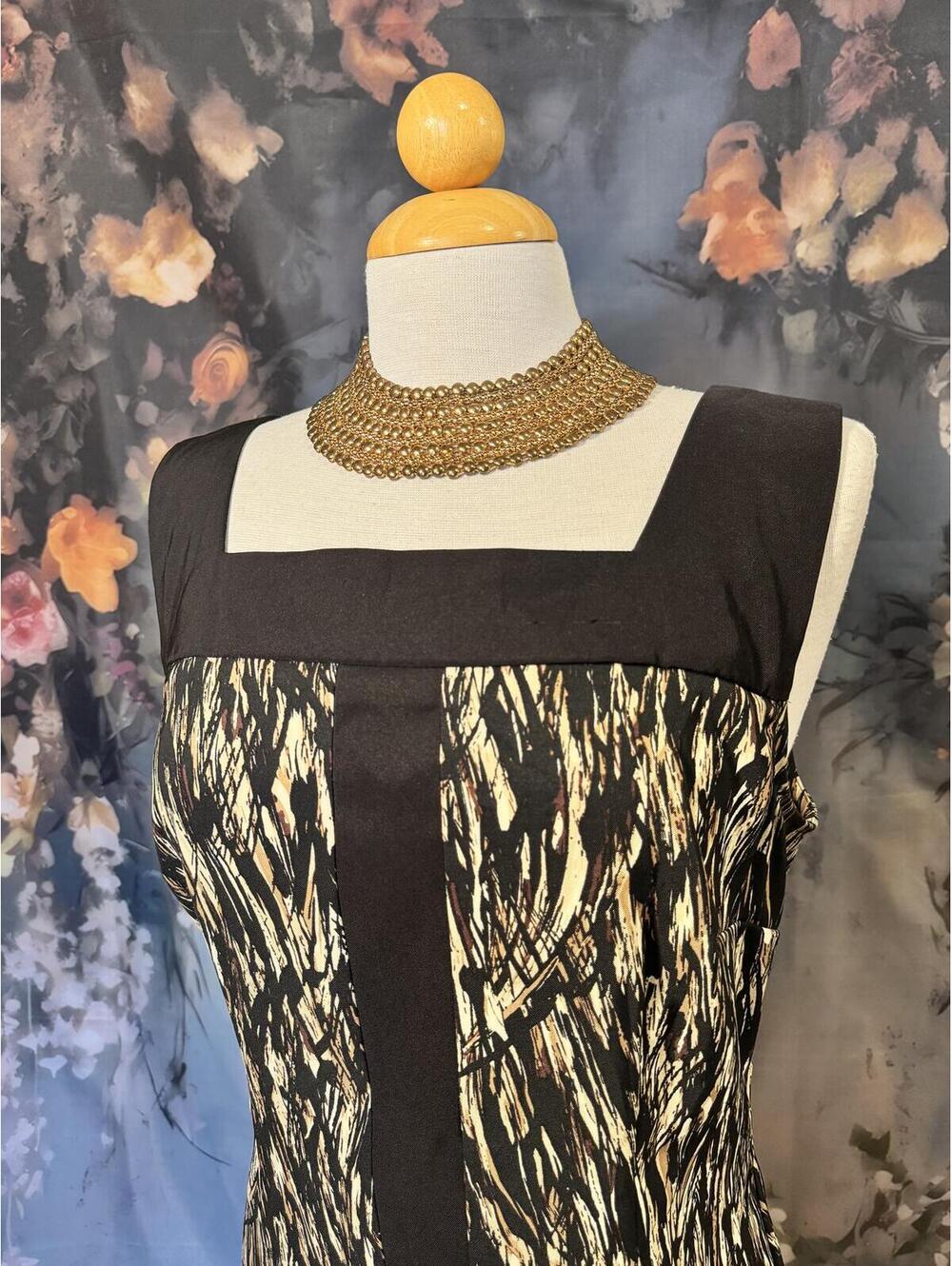 connected apparel Black and Cream Patterned Sheath Dress - Picture 3 of 9